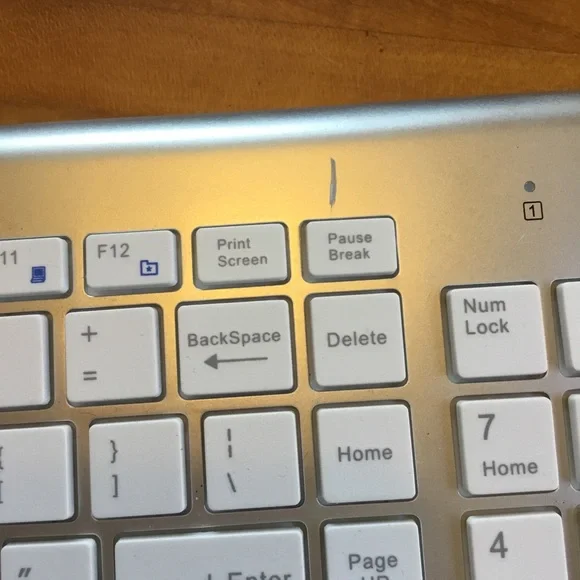 Omotin Wireless keyboard and mouse combo - Picture 6 of 6